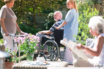 ¿ Cómo elegir una Silla de ruedas para ancianos?